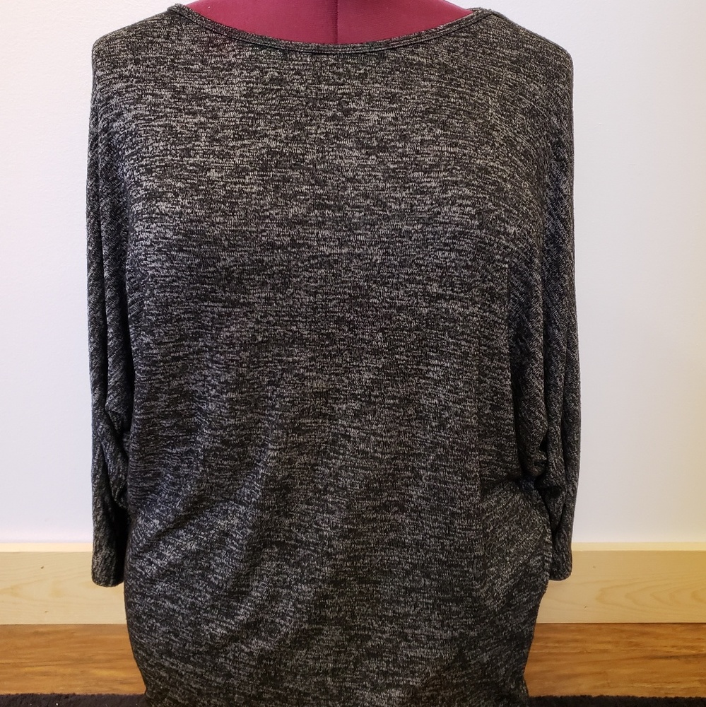 3/4 sleeve Fig and Blue top
